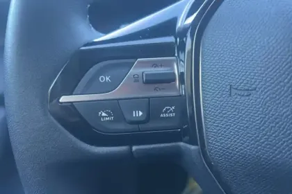 Photo 12 Peugeot 308  Hybrid 145 e-DCS6