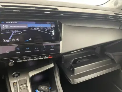 Photo 52 Peugeot 308  Hybrid 145 e-DCS6