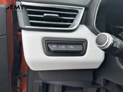 Photo 12 Renault Clio  E-Tech 140 - 21