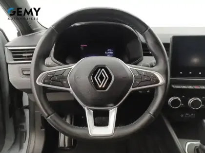 Photo 12 Renault Clio  E-Tech full hybrid 145