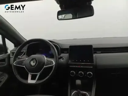 Photo 7 Renault Clio  E-Tech full hybrid 145