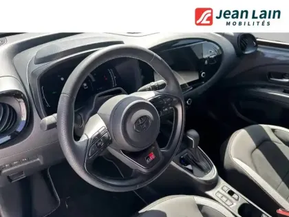 Photo 10 Toyota Aygo  X Hybride 116h