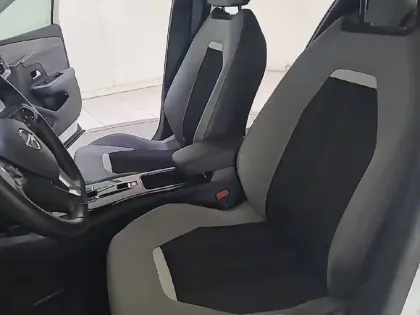 Photo 10 Opel Mokka  Electrique 136 ch & Batterie 50 kWh