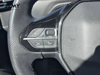 Photo 13 Peugeot 208  Electrique 50 kWh 136ch