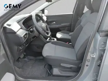 Photo 8 Dacia Jogger  Hybrid 140 7 places GSR2