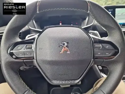 Photo 11 Peugeot 2008  PureTech 130 S&S EAT8