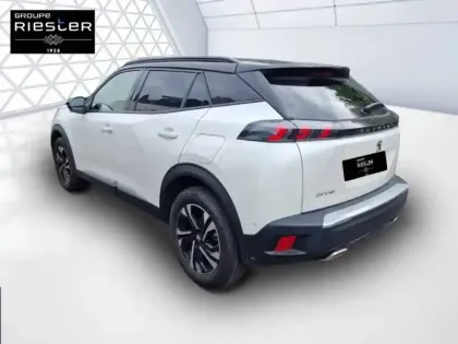 Photo 6 Peugeot 2008  PureTech 130 S&S EAT8