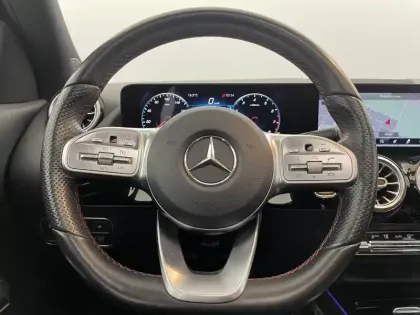 Photo 22 Mercedes GLA  200 7G-DCT