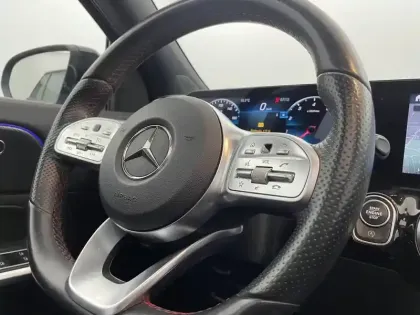 Photo 24 Mercedes GLA  200 7G-DCT