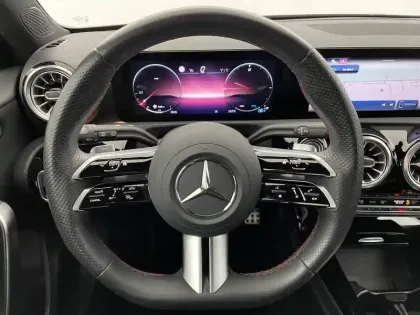 Photo 22 Mercedes Classe A  180 7G-DCT