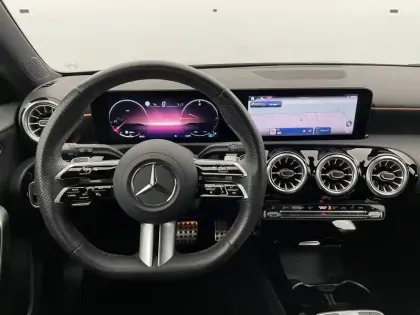 Photo 21 Mercedes Classe A  180 7G-DCT