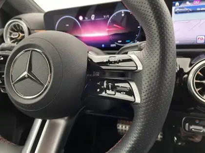 Photo 23 Mercedes Classe A  180 7G-DCT