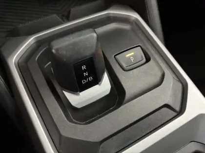 Photo 21 Dacia Duster  Hybrid 140