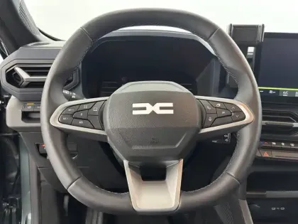 Photo 23 Dacia Duster  Hybrid 140