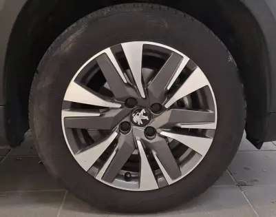 Photo 11 Peugeot 2008  1.2 PureTech 110ch S&S EAT6