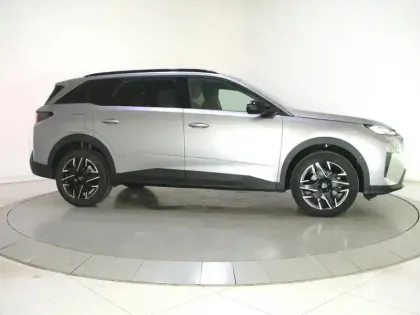 Photo 25 Peugeot 5008  Hybrid 145 ch e-DCS6