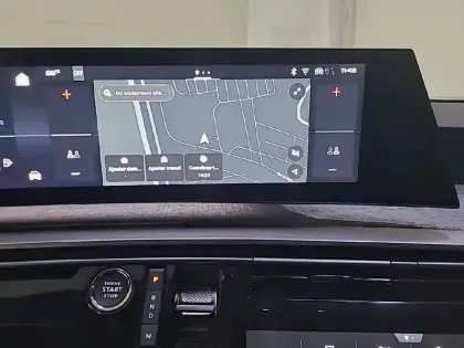 Photo 40 Peugeot 5008  Hybrid 145 ch e-DCS6