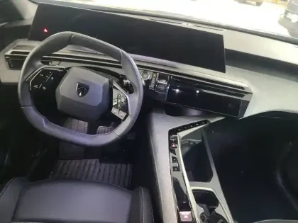 Photo 9 Peugeot 5008  Hybrid 145 ch e-DCS6