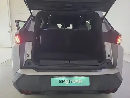 Photo 39 Peugeot 5008  Hybrid 145 ch e-DCS6