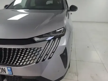 Photo 19 Peugeot 5008  Hybrid 145 ch e-DCS6