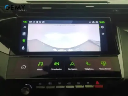 Photo 13 Peugeot 408  Hybrid 136 e-DCS6