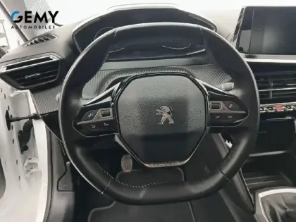Photo 12 Peugeot 208  PureTech 75 S&S BVM5