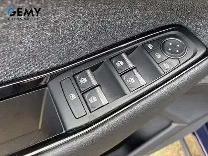 Photo 12 Renault Espace  E-Tech full hybrid 200 GSR2