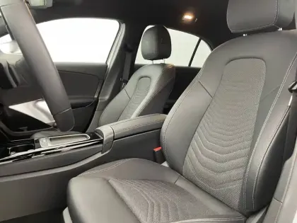 Photo 14 Mercedes Classe A  180 d