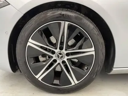 Photo 16 Mercedes Classe A  180 d