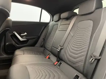 Photo 15 Mercedes Classe A  180 d