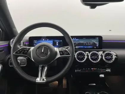 Photo 21 Mercedes Classe A  180 d