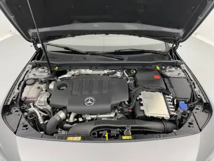 Photo 19 Mercedes Classe A  180 d