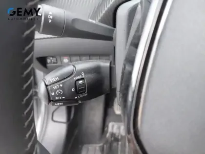 Photo 14 Peugeot 208  PureTech 75 S&S BVM5
