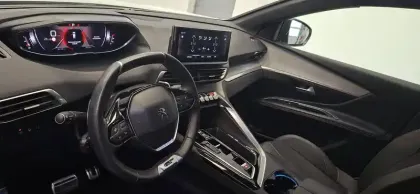 Photo 21 Peugeot 3008  PureTech 130ch S&S EAT8