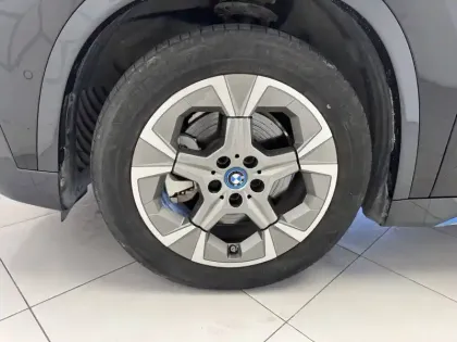 Photo 12 BMW X1 i xDrive30