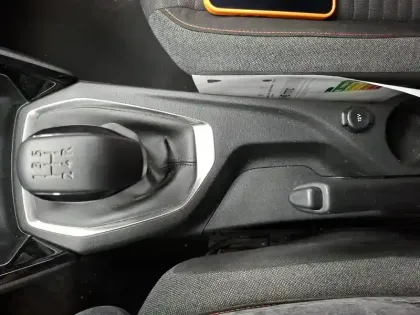 Photo 28 Peugeot 208  PureTech 75 S&S BVM5