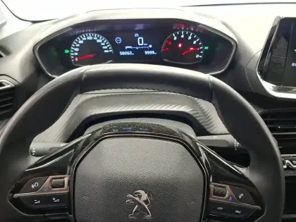 Photo 15 Peugeot 208  PureTech 75 S&S BVM5