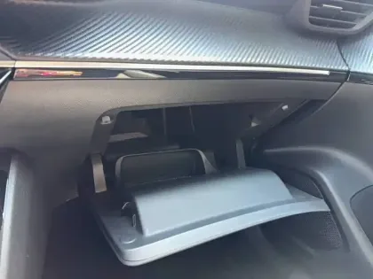 Photo 44 Peugeot 2008  BlueHDi 110 S&S BVM6
