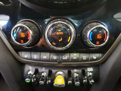 Photo 26 Mini Mini Countryman 125 - 95 ch ALL4 BVA6