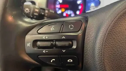 Photo 14 Kia Stonic  1.0 T-GDi 120 ch ISG DCT7