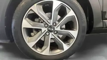 Photo 9 Kia Stonic  1.0 T-GDi 120 ch ISG DCT7
