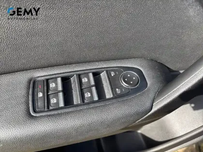 Photo 11 Renault Captur  TCe 90