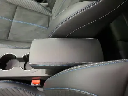 Photo 24 Renault Arkana  E-Tech full hybrid 145 GSR2