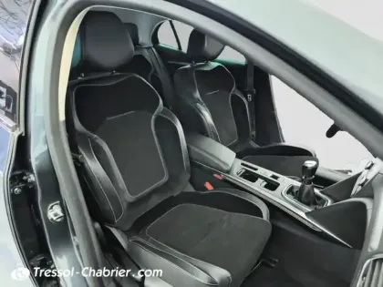 Photo 23 Renault Scenic  dCi 110 Energy Intens