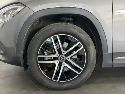 Photo 8 Mercedes GLA 250 e Business Line