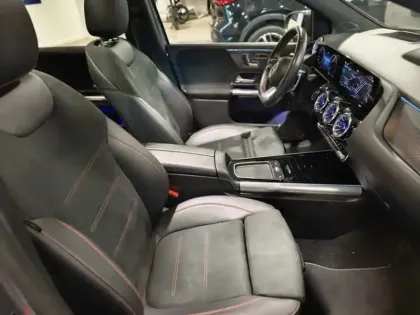 Photo 13 Mercedes Classe B 200 d AMG Line