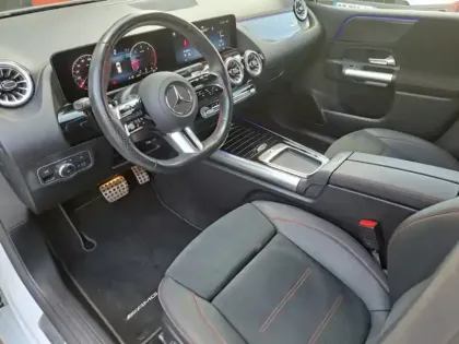 Photo 11 Mercedes Classe B 200 d AMG Line
