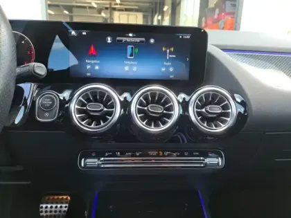 Photo 17 Mercedes Classe B 200 d AMG Line