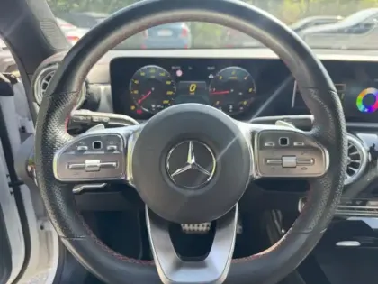 Photo 13 Mercedes CLA  200 d Shooting Brake AMG L