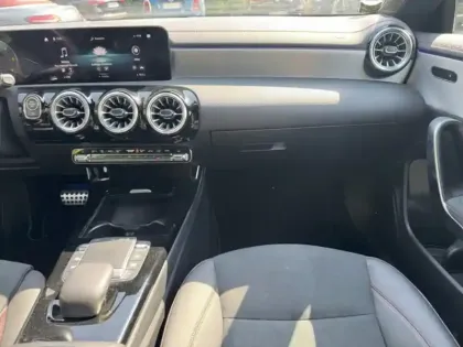 Photo 9 Mercedes CLA  200 d Shooting Brake AMG L